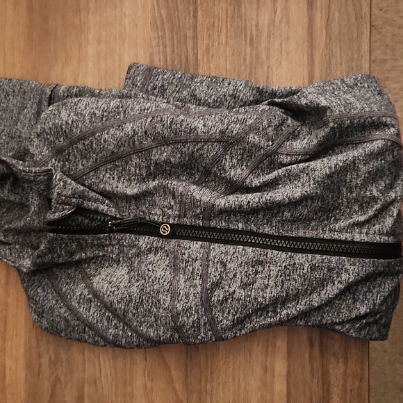 Lululemon Define - Picture 2 of 3